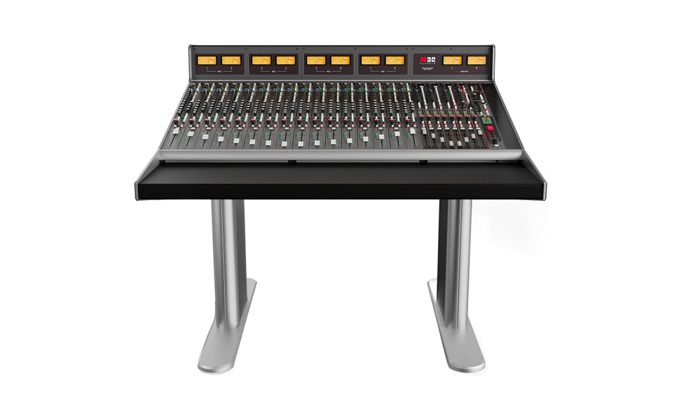 Harrison Audio 32Classic de 16 canales con interfaz Dante 32x32