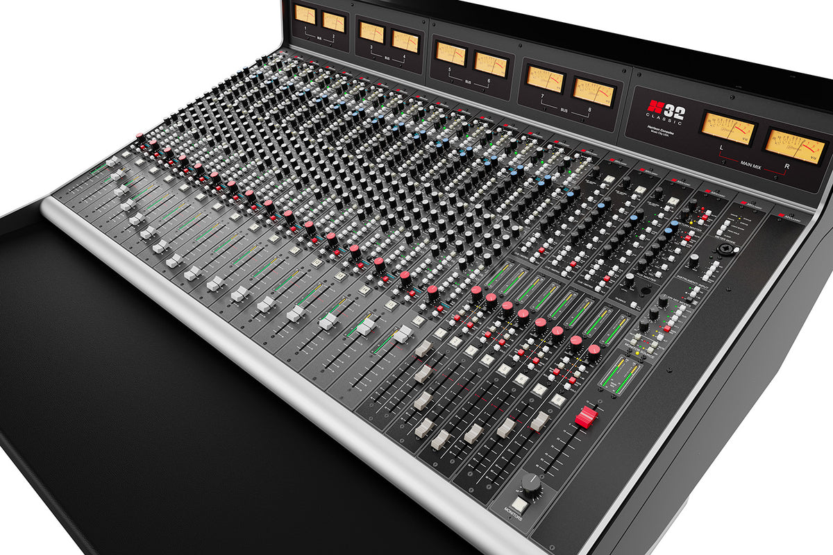 Harrison Audio 32Classic de 16 canales con interfaz Dante 32x32